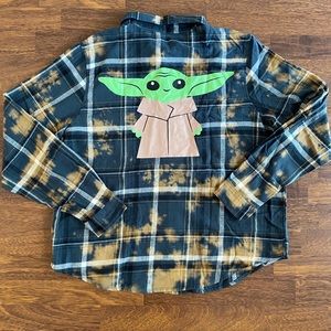 Disney Distressed baby Yoda Flannel